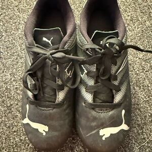 Puma Kids Black and White Soccer cleats
